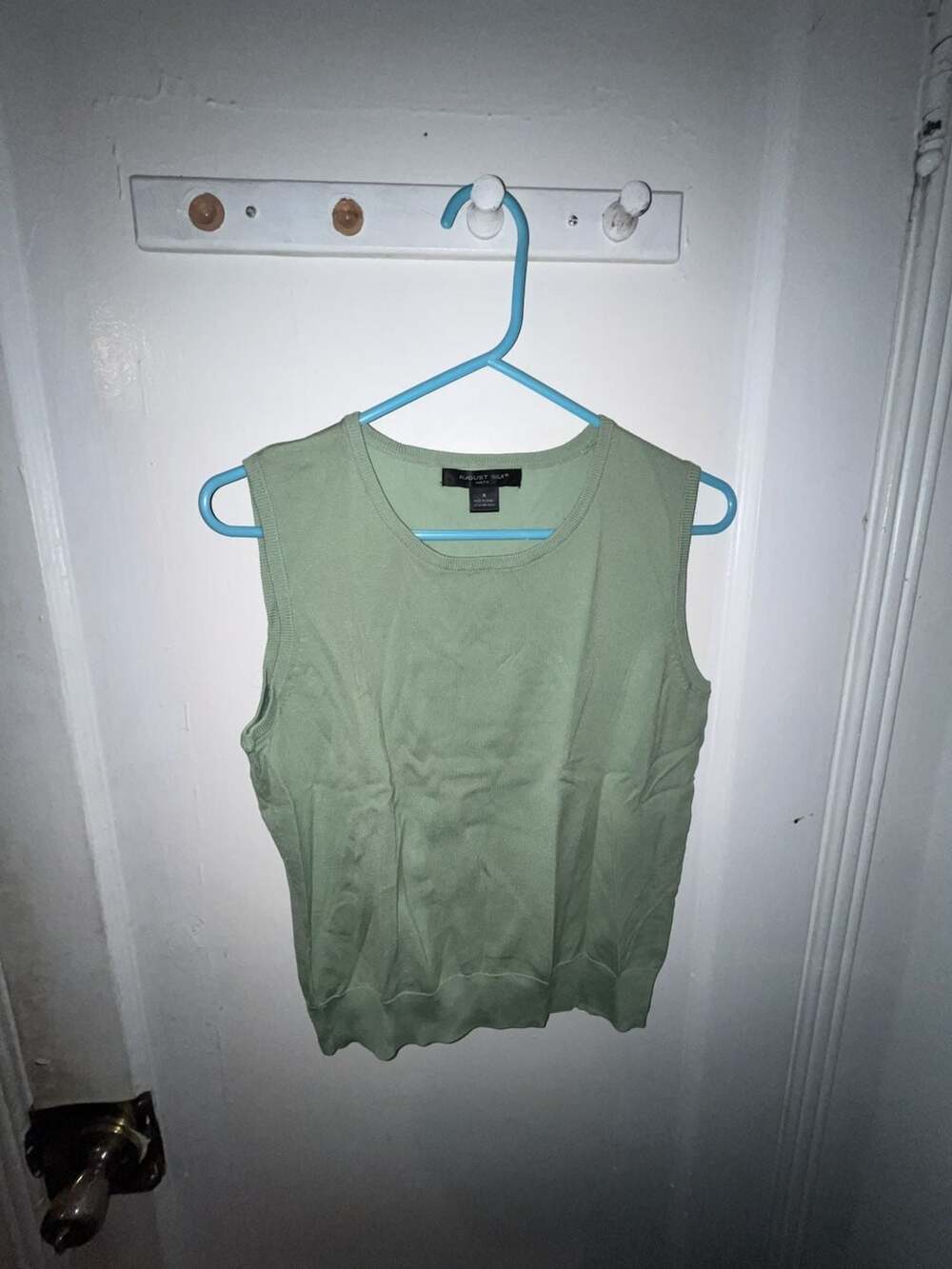 August Silk Knits Tank Top Size M Sage Green Sleeveless Sweater